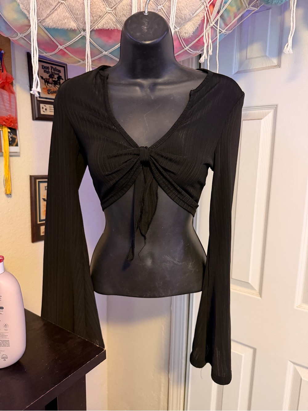SHEIN Black Ribbed Tie-Front Long Sleeve Crop Top